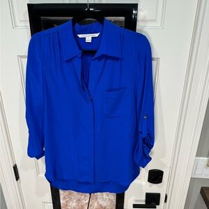 Diane Von Furstenberg royal blue button-down blouse size 4